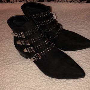 🌟HOT NEW🌟 Express Booties